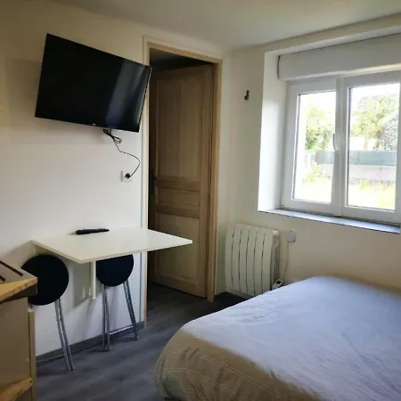 Apartman Studio Avec Jardin Clos Et Wifi A Charmes Charmes
