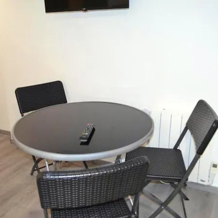 Studio Avec Jardin Clos Et Wifi A Charmes Charmes